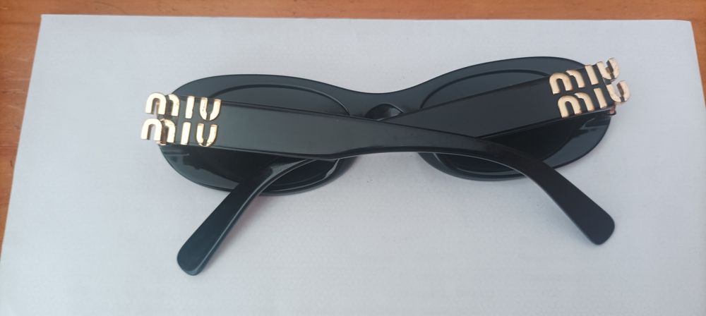 Vendo óculos de sol