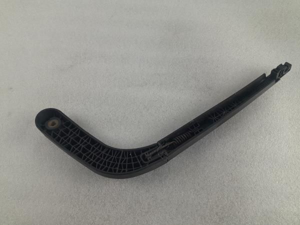 Haste / braço de escova limpa vidros trás CHEVROLET Spark (M300)