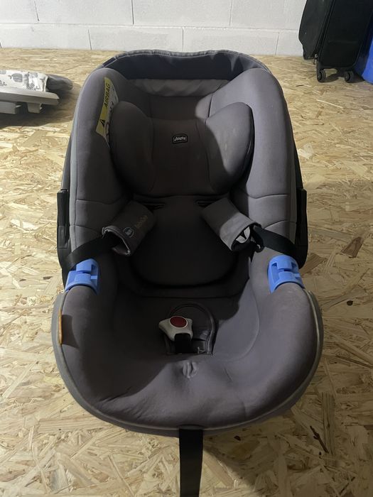 Cadeira auto em bom estado