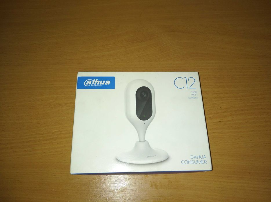 Wi-Fi відеокамера настільна DAHUA DH-IPC-C12P
