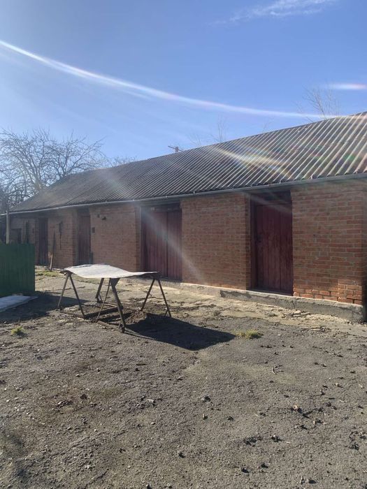 Будинок -заходь та живи,є відео-огляд