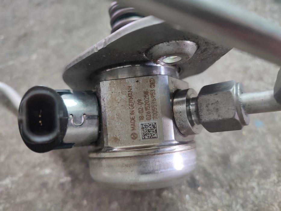 Паливний насос високого тиску ТНВД BMW X3 G01 2.0 бенз 0261520258