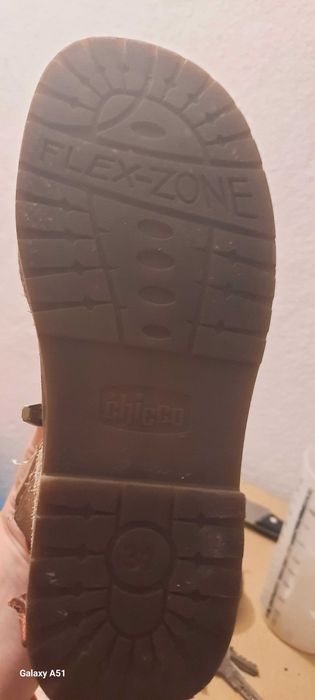 Botas da chicco para menina