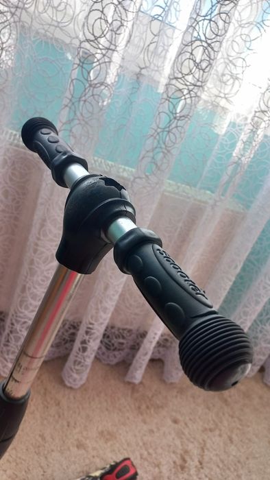 Самокат триколісний