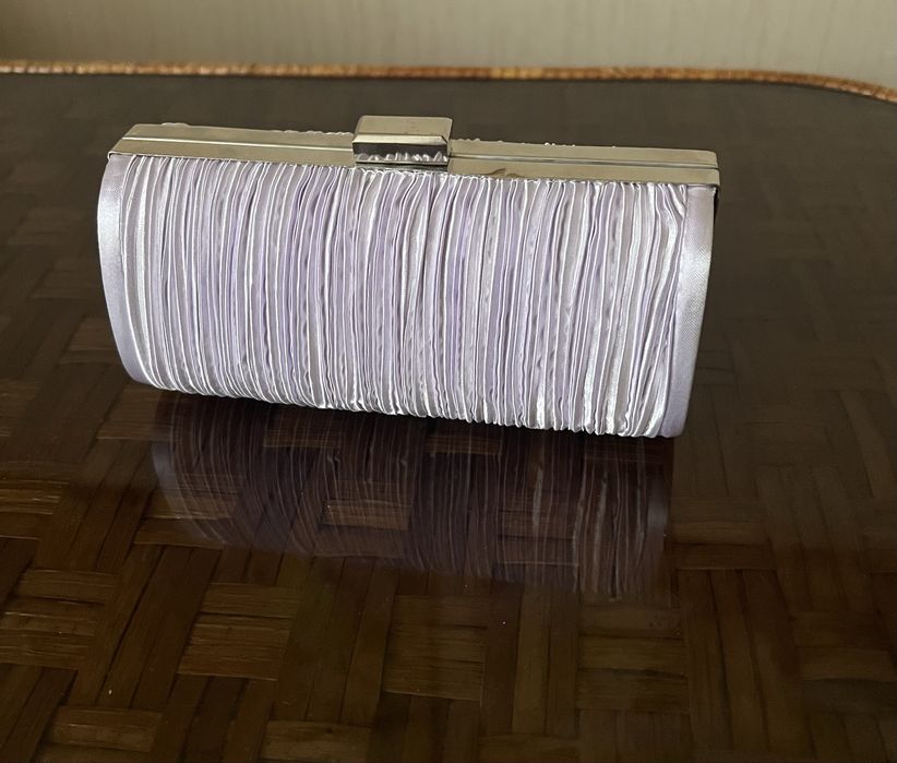 Клатч жіночий ніжного сріблясто-сиреневого кольору