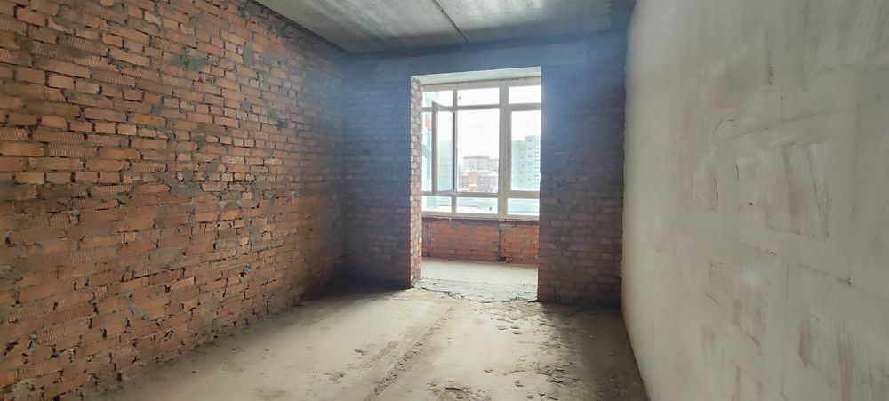 Продаж 3 к квартири в центрі,можливе перепланування у 1+2 кімнатні ква