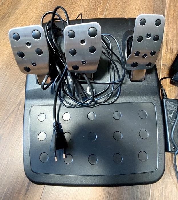 Ігрове кермо  Logitech G923 (стан нового)