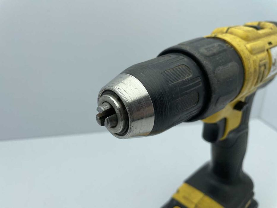Wkrętarka Akumulatorowa Dewalt DCD776
