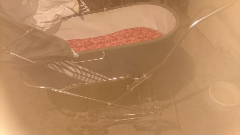 Дитяча  коляска.