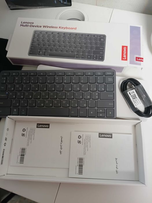 Клавиатура беспроводная Lenovo Multi-Device Wireless UA нова с комфi