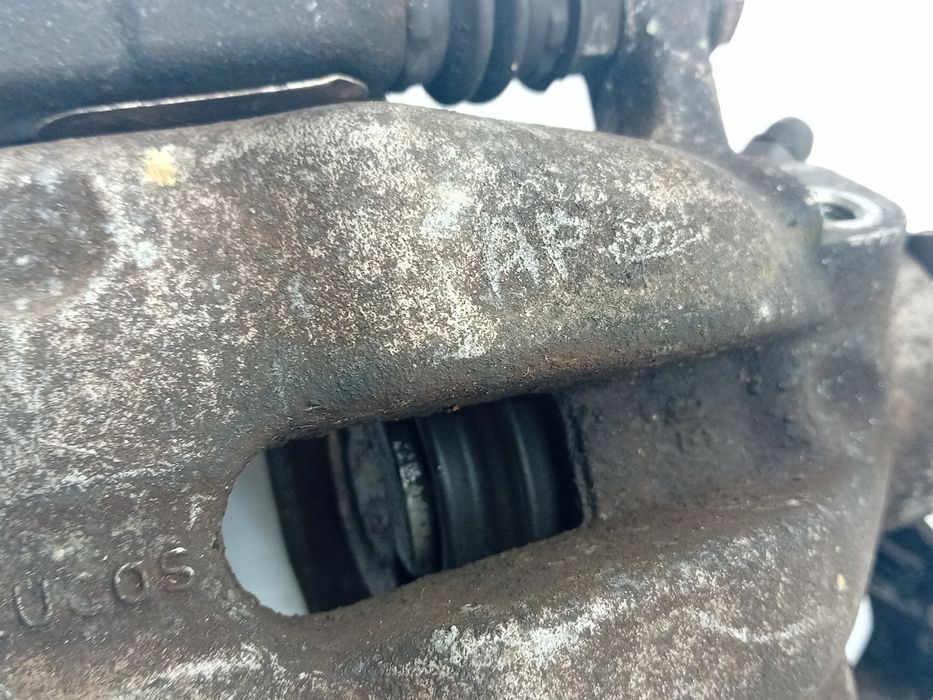 Pinça travão / maxila de travão trás esquerda OPEL Astra H Hatchback (