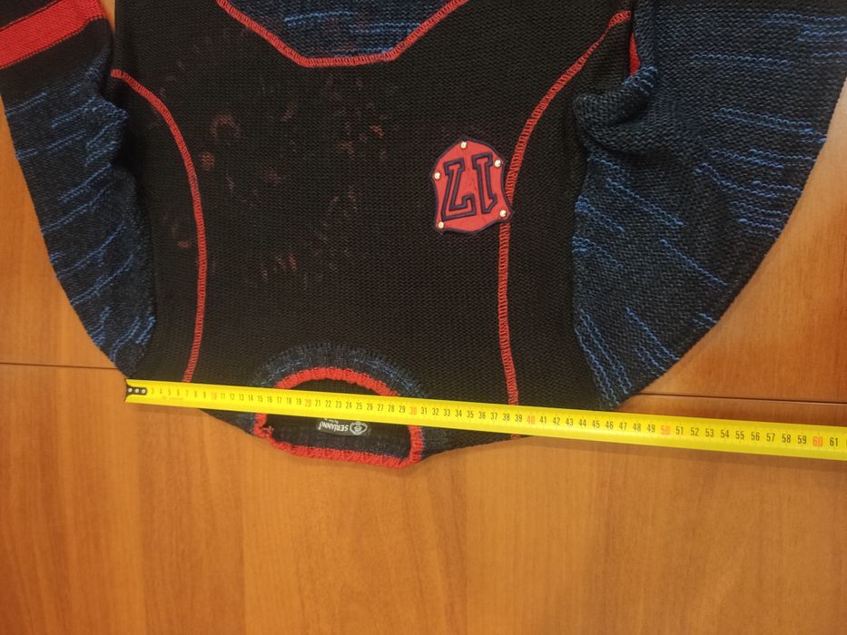 Продам свитер мужской