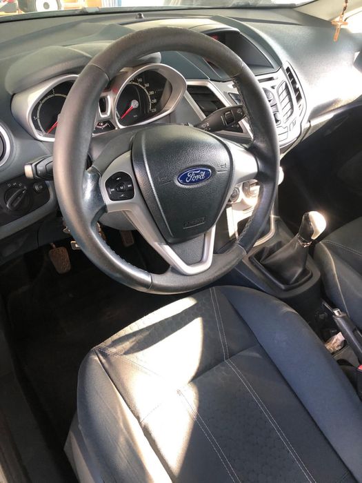 Vendo ford fiesta