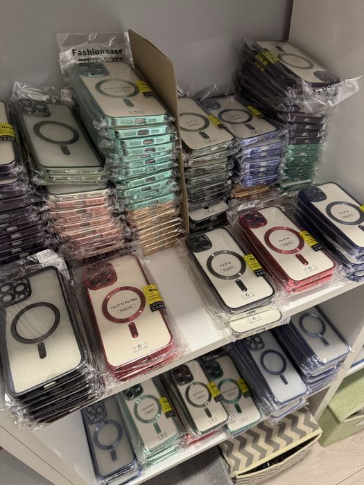 Лот чохлів для iPhone 1001 штук