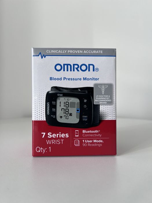 Тонометри OMRON Series 5 (BP7255) 7 (BP6350) 10 (BP7465) Evolv (BP7000) EKG (BP7900)