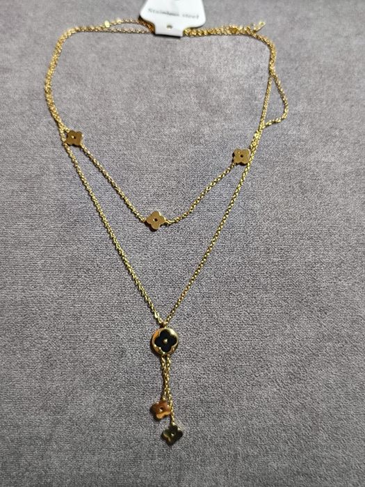 Mega celebrytka stal nierdzewna