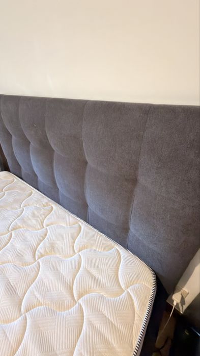 Cama como nova com elevatoria