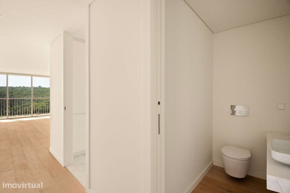 Apartamento T4 + 1 com piscina, Nova Campolide, Lisboa