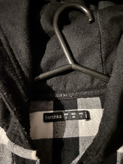 Camisa Bershka c/ Capuz