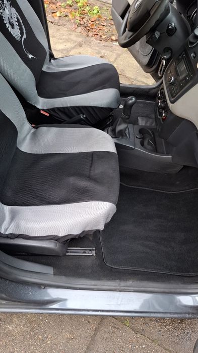 dacia dokker możliwość dodatkowych siedzeń