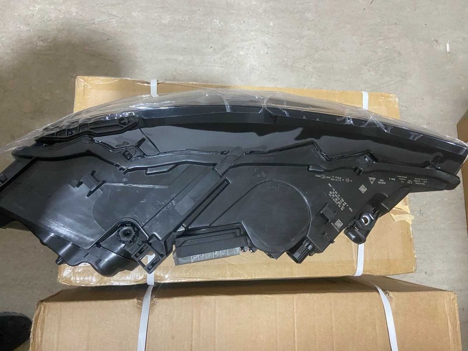Audi Q7 комплект фар 2020-2024 4M0-941-039-C