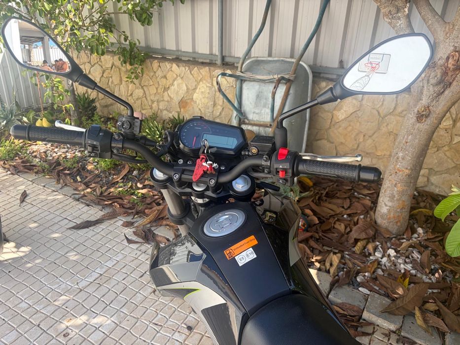 Mota Benelli TNT 125 — Excelente estado