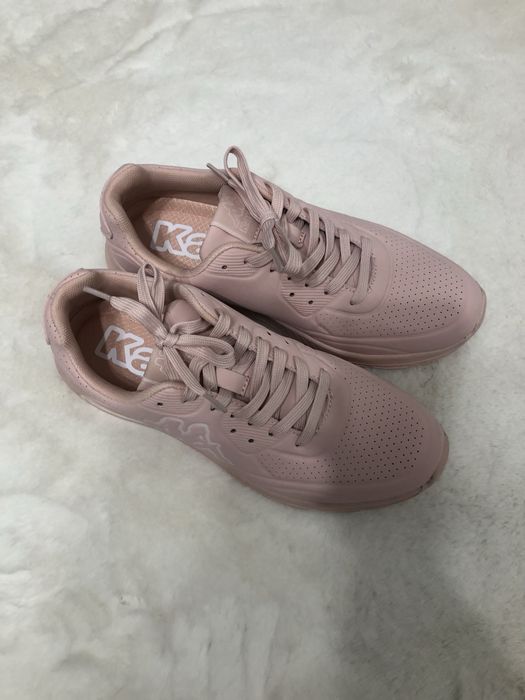 Różowe sneakersy Kappa