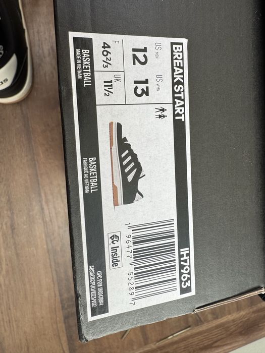 Кросівки adidas 45-46 р. BREAK START