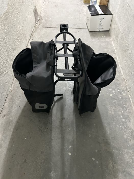 Suporte e malas de bicicleta