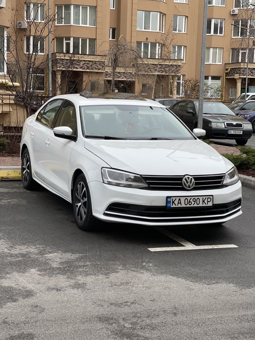 Продам volkswgen jetta 2017 1.4 бензин