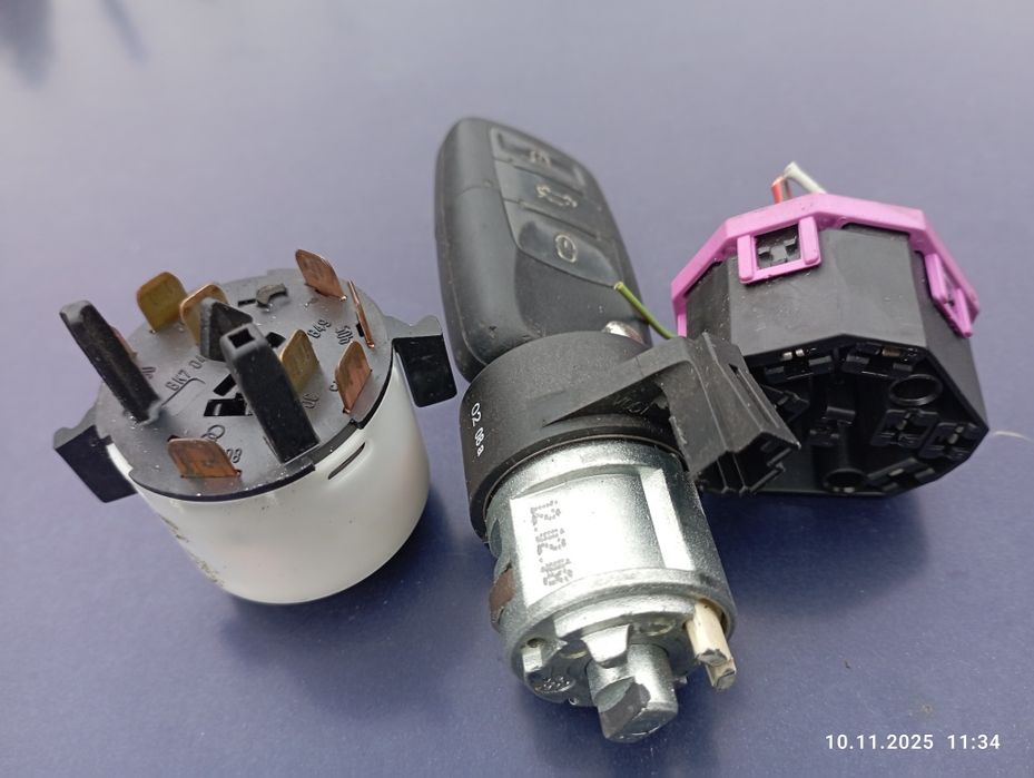 Контактна група замка зажигания шкода тур