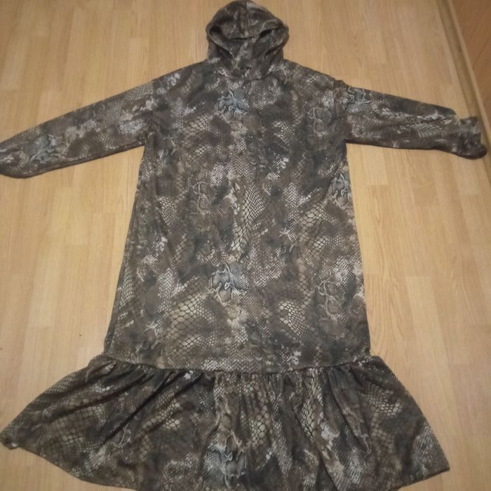 Платье трикотаж с капюшоном большого размера 54-60.