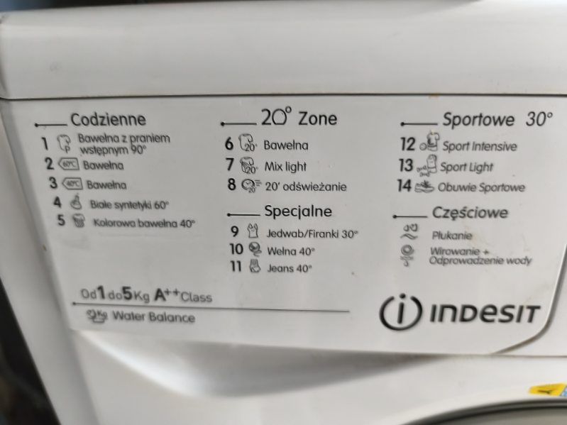 Zadbana pralka indesit. Mozliwy dowoz