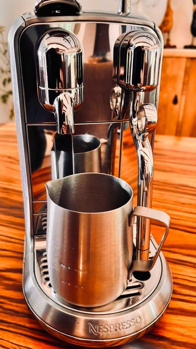 Nespresso Creatista Plus J520