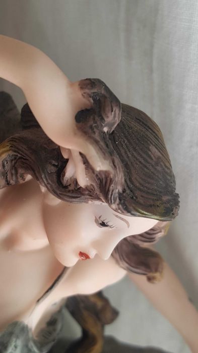 Estatueta marfinite, R&F Collection