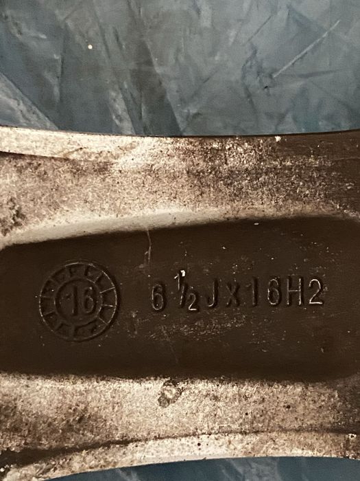 Felgi ENZO 16 z oponami