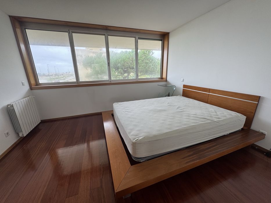 Cama de casal em cerejeira 160x200