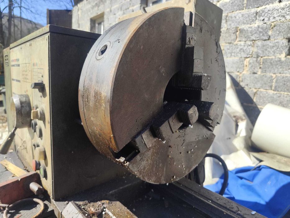 Sprzedam TOKARKĘ - obrabiarkę do metalu