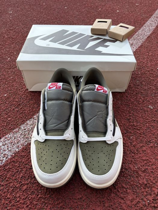 Jordan 1 Retro Low OG SP Travis Scott Medium Olive DM7866-200 | Розмір 43 (27.5 см)