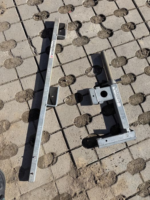 Słupki barierki stropowej BHP Hunnebeck uchwytu