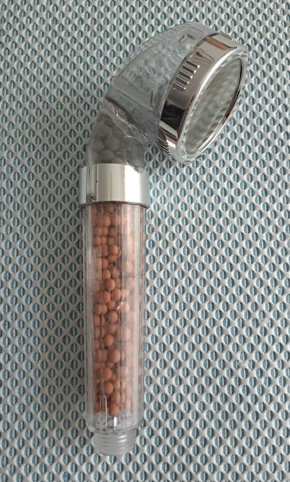 Chuveiro com 3 jatos, filtro iónico e função anticalcário