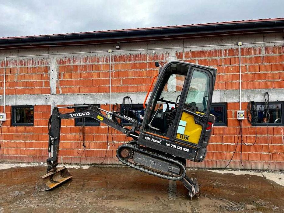 Minikoparka Volvo JCB  1,8t 2,5t 2,7t wynajem , usługi