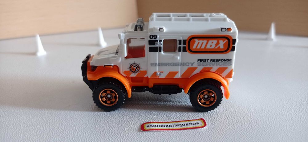 Miniaturas  Policia/Bombeiros/Militar      Matchbox