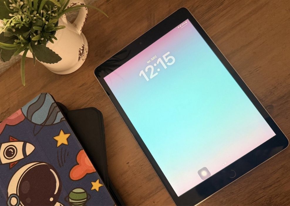 IPAD 9 muito novo