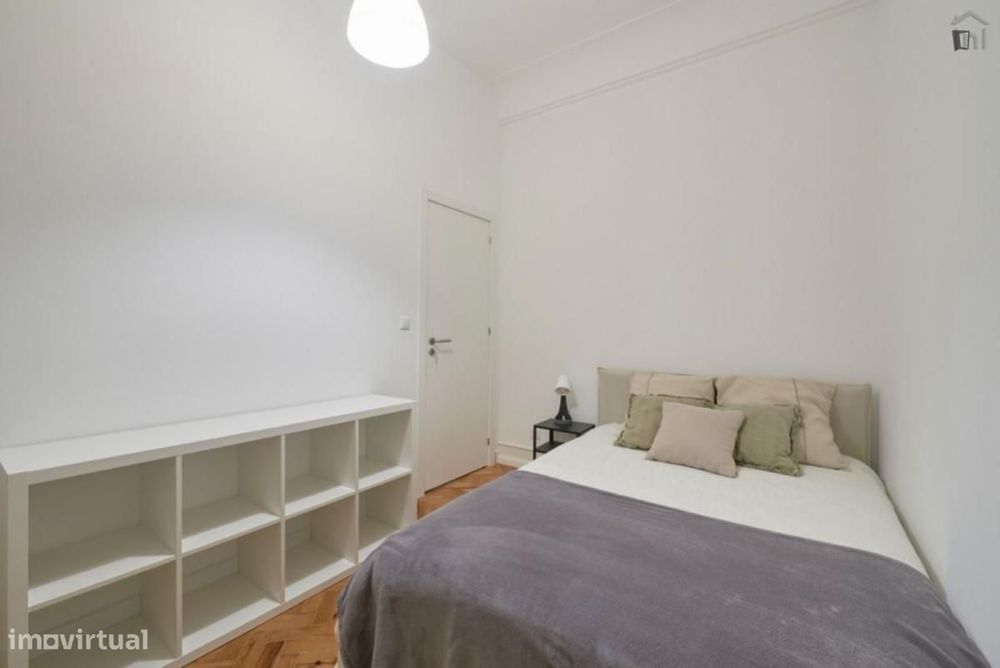 Quarto - localizado em Alameda Lisbon