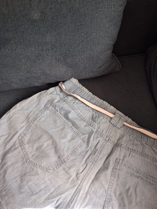 Lekkie spodenki Reserved roz 38