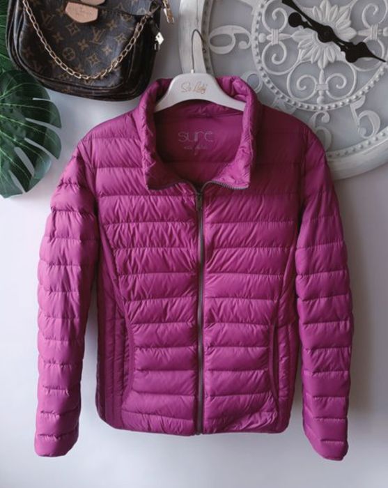 Весенняя брендовая ультралегкая куртка. Р 48. Пух перо