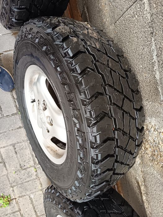 Pneus 245 75 r16 Cooper ST max