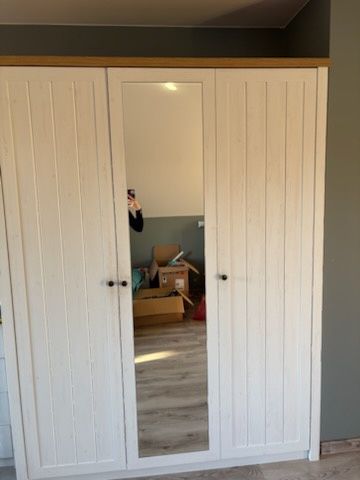 Szafa+dwa regały  super stan