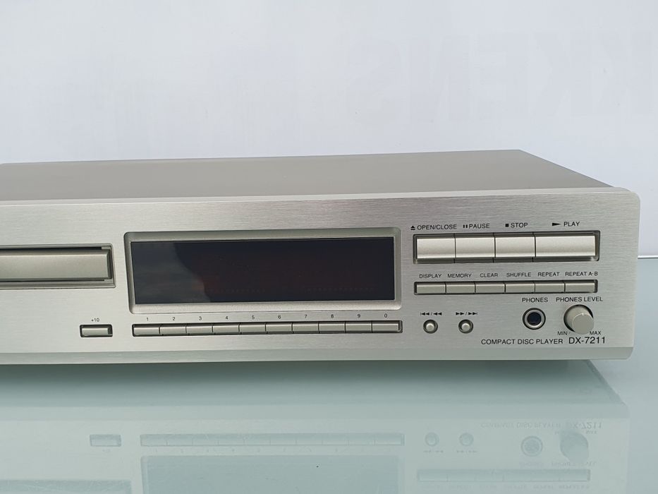 Odtwarzacz CD Onkyo dx-7211 szampański